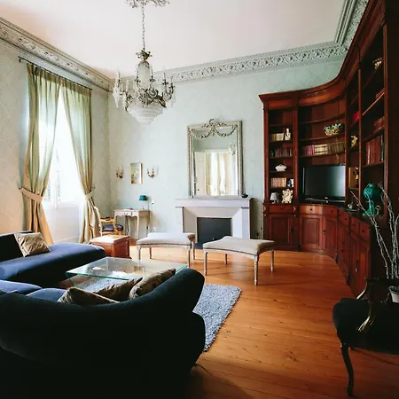 Chateau Couffins Tatil Evi