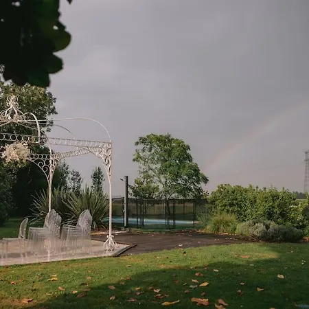 Chateau Couffins Tatil Evi Asques